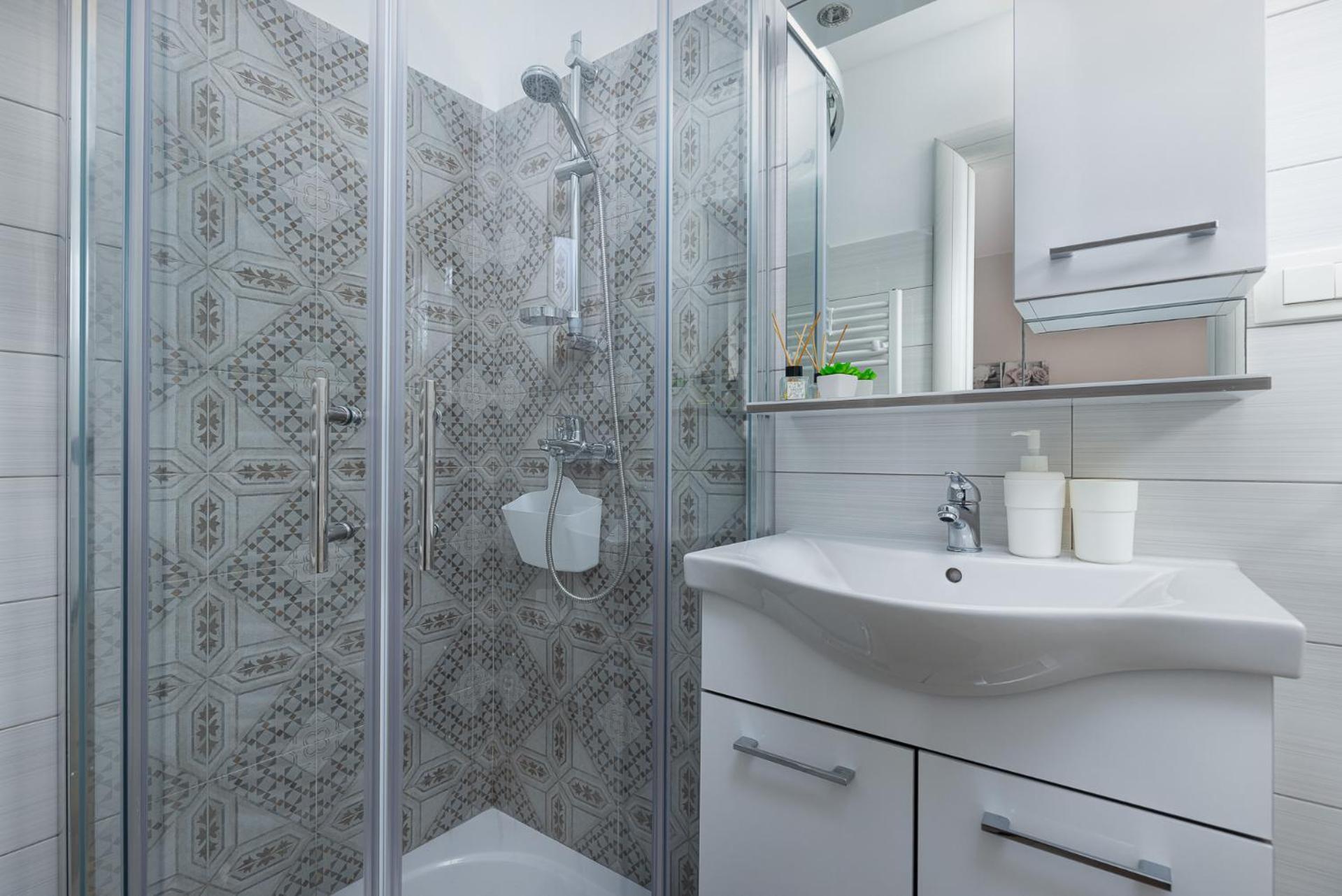 Apartament Emi